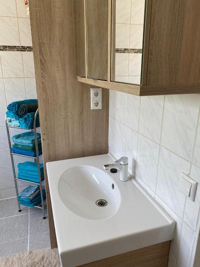 Ferienwohnung Zur Roni Тройхтлинген Екстериор снимка